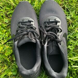 Black Nike shoes